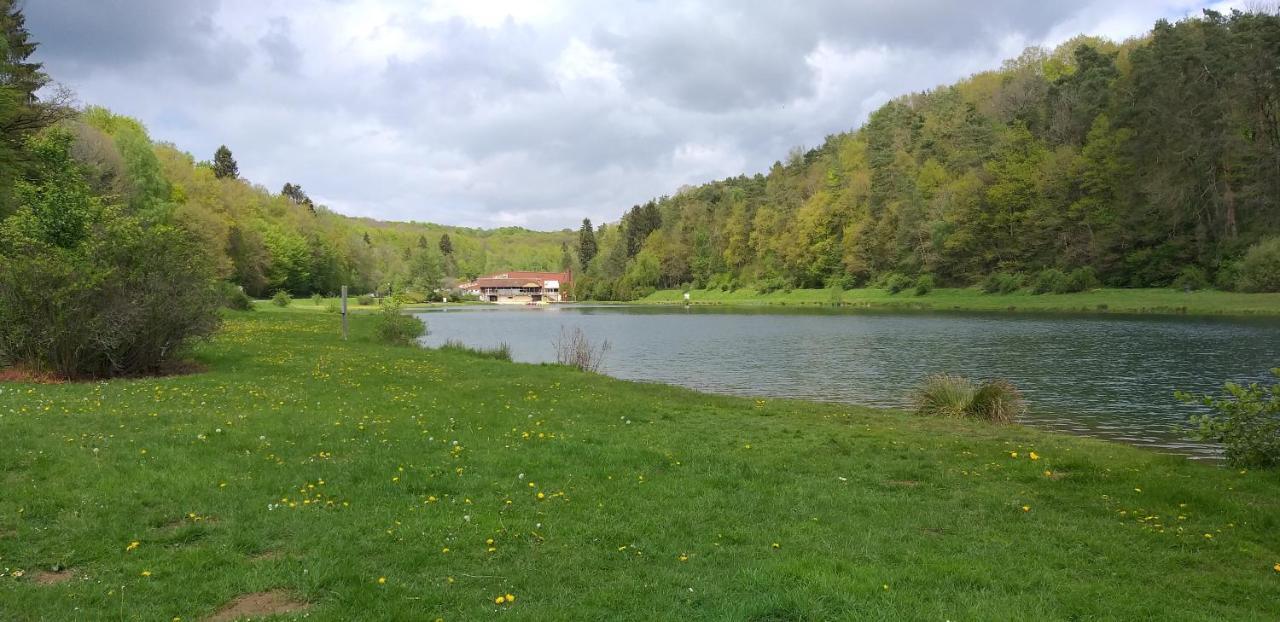 Bungalows Du Lac De Rabais ヴィルトン エクステリア 写真